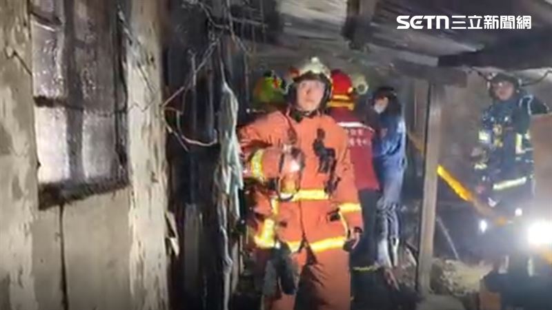 新北市土城區金城路一段巷內一處磚造平房今天(22日)凌晨發生死亡火警。(圖/翻攝畫面)