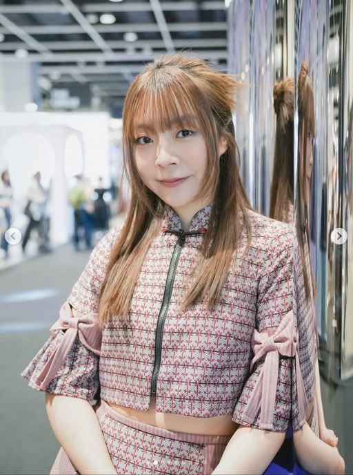 香港前ViuTV節目主持人施可瑩（Lillian）罹患卵巢癌，於21日不幸病逝。（圖／翻攝自IG @lillianxlillian）