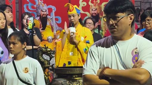 聖王公斬惡鬼！外星人宮主委屈爆哭