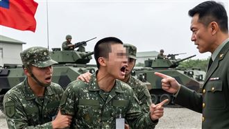 軍中命令舉手答：有！白目役男回「臭XX」