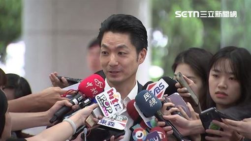 她揭蔣市府官僚作風：別覺得有帥臉就無敵