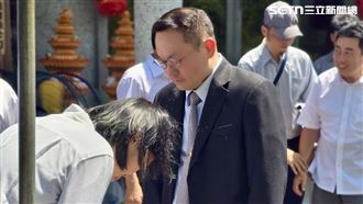 曾辦角頭命案…刑警出殯「妻1舉動」鼻酸