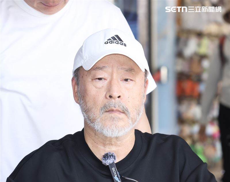 榮獲法國亞爾國際短片影展「最佳演員獎」的班鐵翔，前陣子因摔倒導致脛骨、腓骨嚴重骨折。（圖／記者田俊彥攝影）