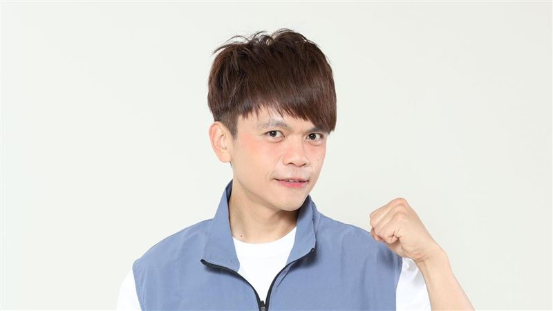 花200元請畫家替兒作畫 蔡阿嘎1舉動挨轟