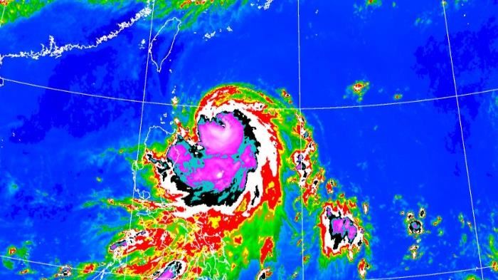 強颱米克拉逼近!全台變天轉雨時間出爐