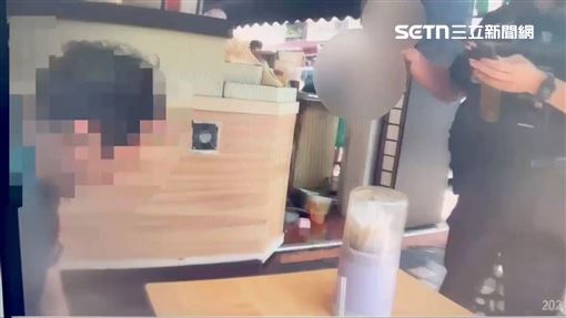 他不滿早餐店員態度差　怒衝櫃台打翻油鍋