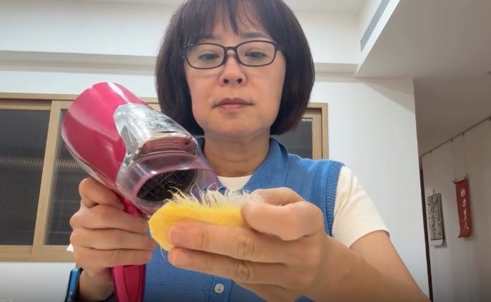 民進黨立委林月琴也跟風分享製作「芒狗寶寶」的過程(圖/翻攝自Threads @yuehchin_lin)