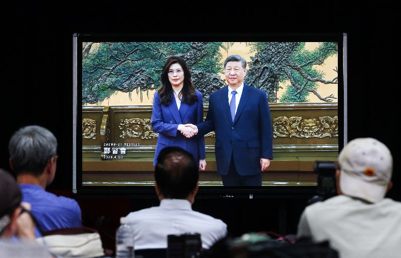 國民黨23日在中央黨部1樓媒體中心舉辦「造局者」2026和平之旅紀錄片首映會,影片記錄黨主席鄭麗文率團訪問中國大陸的行程與成果