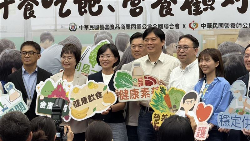 開動!大啖營養午餐 綠5縣市戰將挺專法