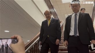 柯建銘現身出庭　批檢察官違法違憲