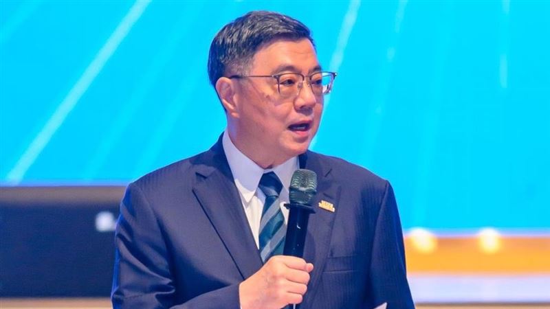 卓揆:中小微企業轉型條例拚8月底完成