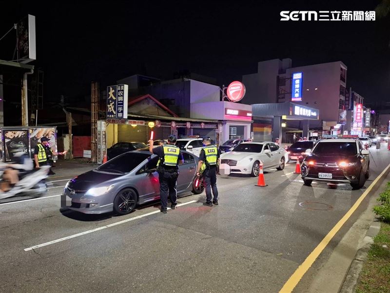 端午連假車潮湧現!台南警六分局連3天強勢路檢,逮7酒駕+2毒駕。(圖/翻攝畫面)
