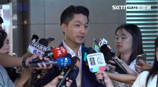 陳瑩問「買多少鳳梨釋迦」?蔣萬安回應了
