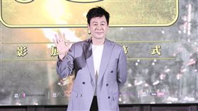 張頌文首度來台超興奮，在台灣街頭觀察生活小細節，每一處都不放過。（圖／記者田俊彥攝影）