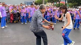 尬電禪師自稱玉皇大帝　命理師爆驚人內幕