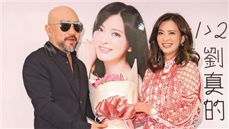 辛龍登台女兒坐第一排　首看爸演出超開心
