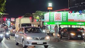 台南,孕婦,車禍,西門路,北區,OHCA（圖／記者爆料網群友提供）