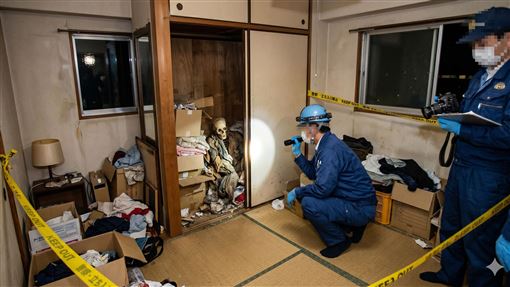 清潔員掃公寓驚見腐屍…祂頭已「白骨化」