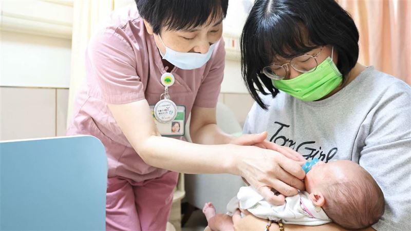 他出生僅1332克！共照病房減輕新手媽壓力