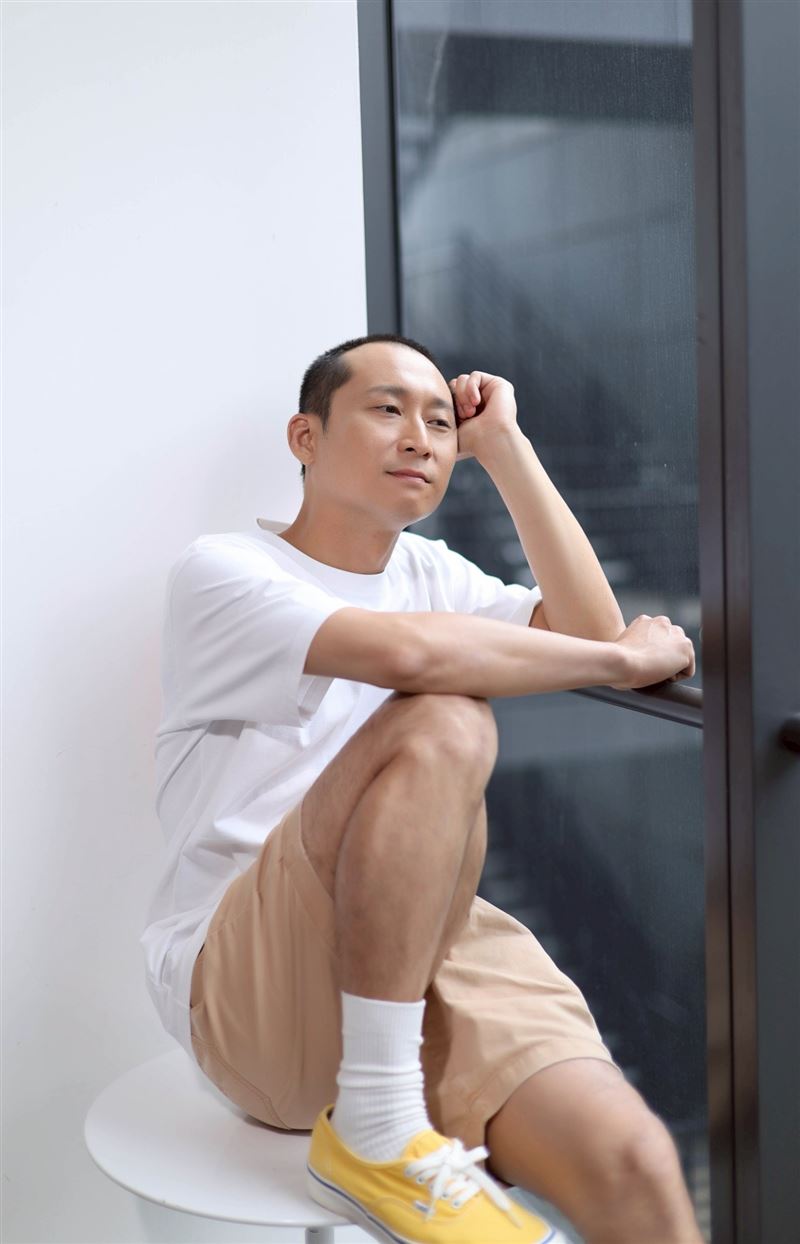 浩子在《吃桌》節目負責外場主持。(圖／記者鄭孟晃攝影）