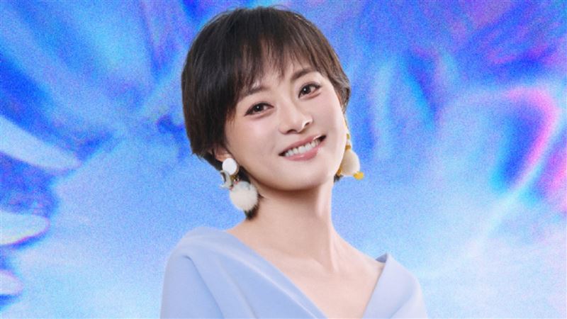 孫儷本名曝光,讓人超吃驚。(圖/翻攝自微博)