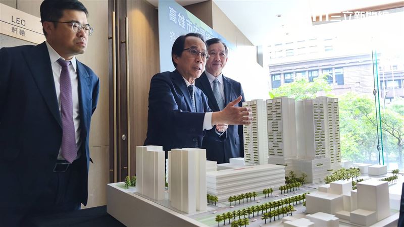 高雄輕軌聯開第1案 林欽榮到台北親招商