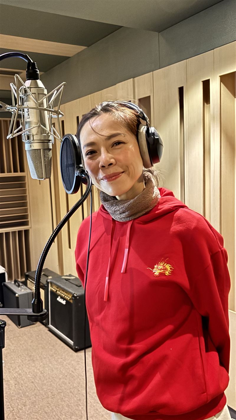 金曲歌后曾心梅56歲宣布好消息。(圖/雲凱娛樂工作室 提供)