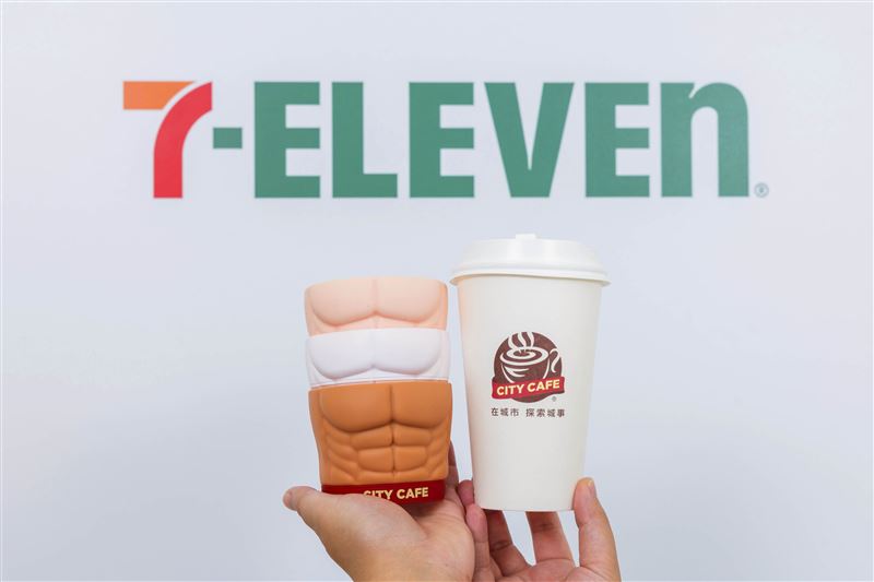 榛果摩卡高蛋白拿鐵。(圖/品牌業者提供)