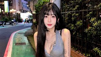 袁惟仁冥誕惹鼻酸！愛女曬童年合照慶生