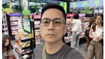 曬超狂刷卡明帳單　486先生「月花千萬」