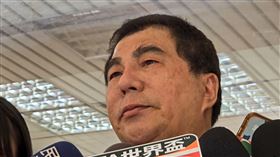 周勝考哽咽表示不捨。（圖／翻攝畫面）
