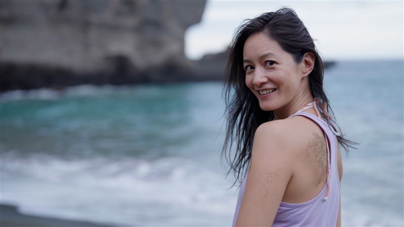 Janet 全新旅遊節目 主持製作一手包 。(圖/好奇星球提供)