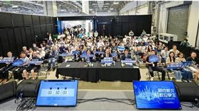 「2026新北智慧城市國際論壇」現場匯聚駐台貴賓、產學領袖及滿場熱情參與的民眾。（圖／新北市政府提供） 