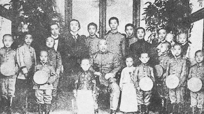 袁世凱一妻九妾，女兒晚年爆「驚人內幕」