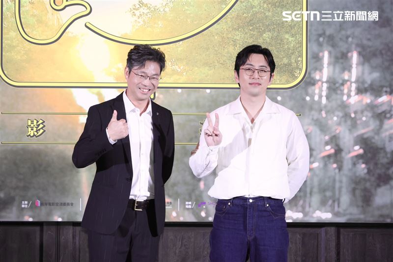 電影《長安的荔枝》演員白客(右)與王迅近日隨片來台宣傳,出席兩岸電影展活動。(圖/記者田俊彥攝影)