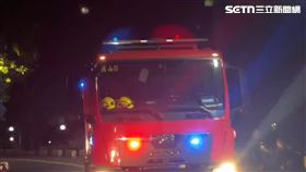 25日凌晨1時45分，楠梓區德民路一棟宿舍再度爆發冷氣短路意外。（圖／翻攝畫面）