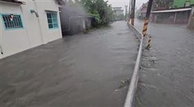 高雄、屏東積淹水（圖／翻攝畫面）