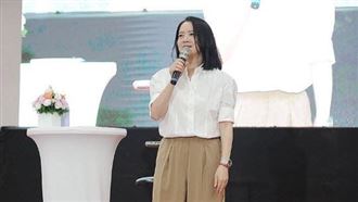 遭酸肉毒打太多　曾寶儀曬醜照高EQ回應