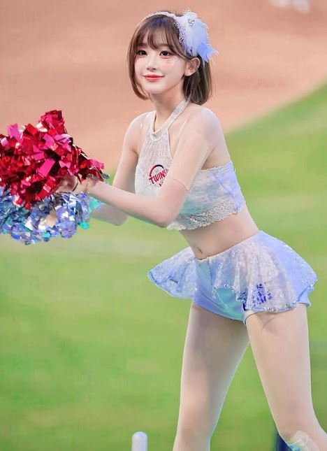 韓籍啦啦隊女神李珠珢在台韓兩地持續累積高人氣。（圖／翻攝自李珠珢IG）