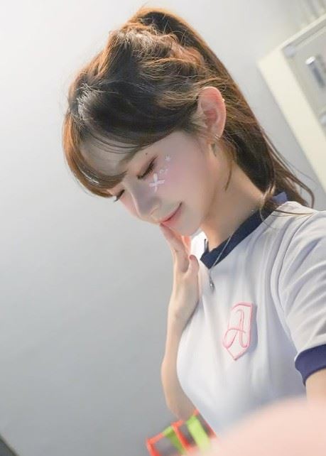 不少台灣球迷則認為，李珠珢最吸引人的地方並非完美無缺，而是自然呆萌的個性與真實反應。（圖／翻攝自李珠珢IG）