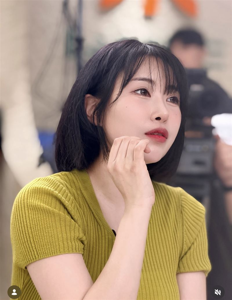 李世英曾砸上億韓元接受整形手術。（圖／翻攝自IG）