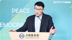 陸委會副主委梁文傑今（25）日主持例行記者會。（圖／記者盧素梅攝影）