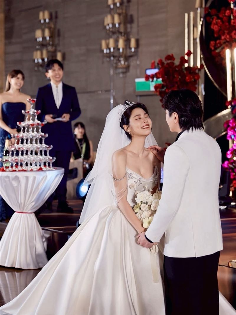 吳東諺和白家綺舉辦世紀婚禮。（圖／翻攝自白家綺IG)