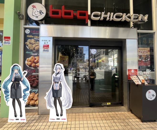 台北公館店與台南南紡購物店將化身為《勝利女神：妮姬》主題據點，店內融入人氣角色視覺元素與聯名主題設計。（圖／品牌業者提供）