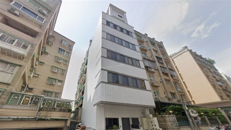 大台北地區還有公寓新建案，根據住展統計，近5年雙北合計僅推出42案，其中台北市佔29案、新北市13案，其中又以五股「紘盛小逸居」房價3字頭最便宜。（圖／翻攝Google Maps）