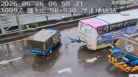 車禍事故現場情形。（圖／翻攝畫面）