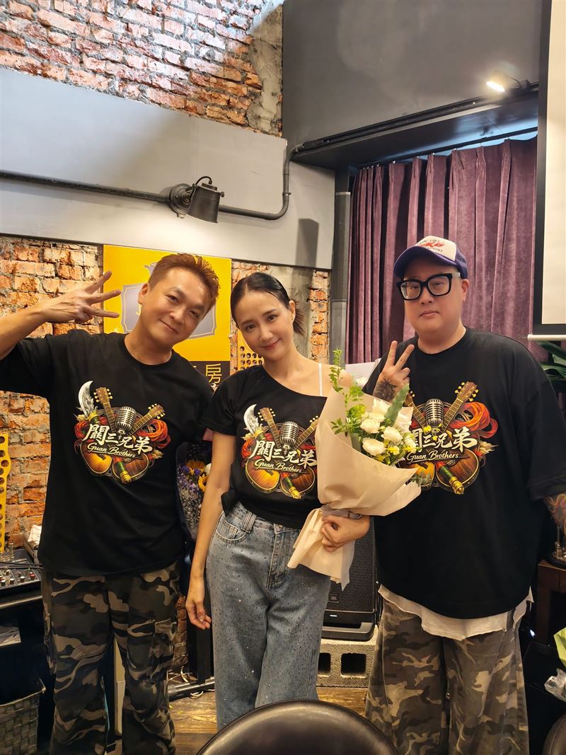 何妤玟幫關三兄弟站台。（圖／鑫雨x星語國際娛樂提供）