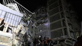委內瑞拉強震已經有235人身亡、超過4300人受傷，死傷人數仍不斷攀升。國內長期處於政治和經濟動盪，這次的災難對當地的經濟無疑是雪上加霜。（圖／翻攝自X平台 @Vuarnet_）