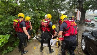 新／新竹縣淹水1死1失聯　49歲女困車滅頂