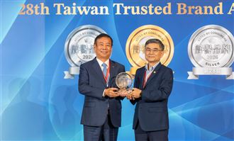 中華電信雙白金23連霸！